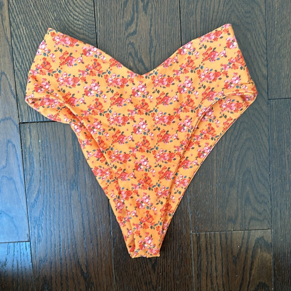 Skatie Orange High-Cut Bikini